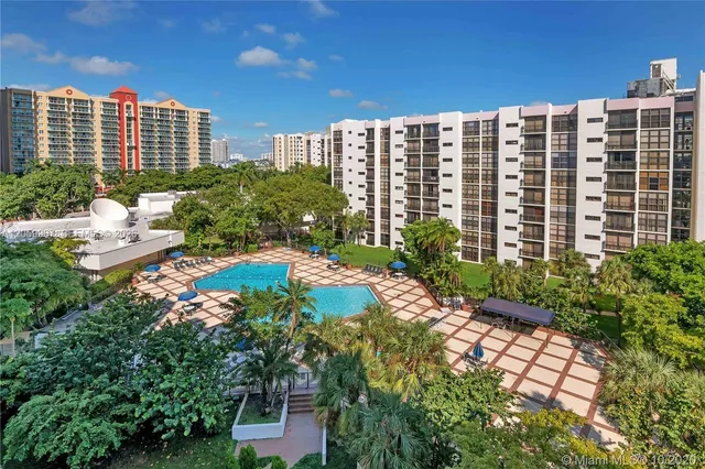 1-bedroom rental at 16919 N Bay Road #620, Sunny Isles Beach