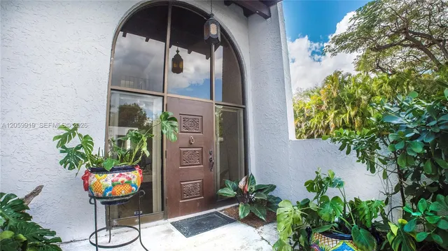 1-bedroom rental at 9280 Biscayne Boulevard E #E, Miami Shores
