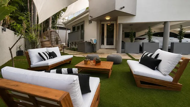 2-bedroom rental at 2571 TIGERTAIL Avenue, Miami