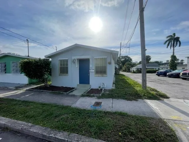 3-bedroom rental at 420 DOUGLASS Avenue, West Palm Beach