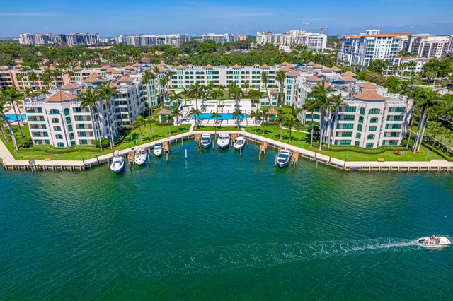 2-bedroom rental at 100 SE 5th Avenue #412, Boca Raton