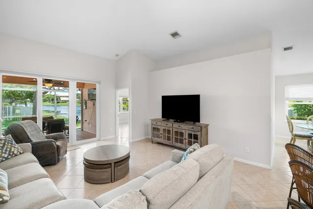 3-bedroom rental at 2473 S CORAL TRACE Circle, Delray Beach