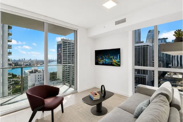 1-bedroom home at 227 NE 2nd Street #2000, Miami