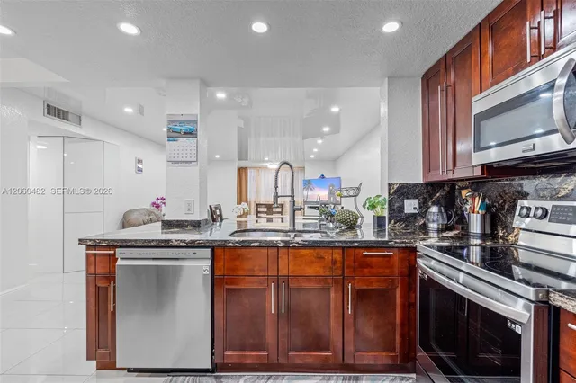 2-bedroom home at 301 NE 14th Avenue #207, Hallandale Beach