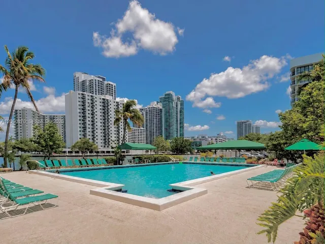 1-bedroom home at 1000 Parkview Drive #505, Hallandale Beach