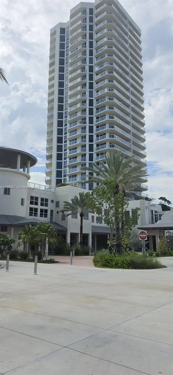 2-bedroom rental at 7330 Ocean Terrace #22B, Miami Beach