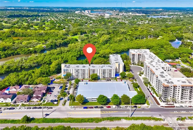 2-bedroom rental at 17890 W Dixie Hwy 203 #203, North Miami Beach