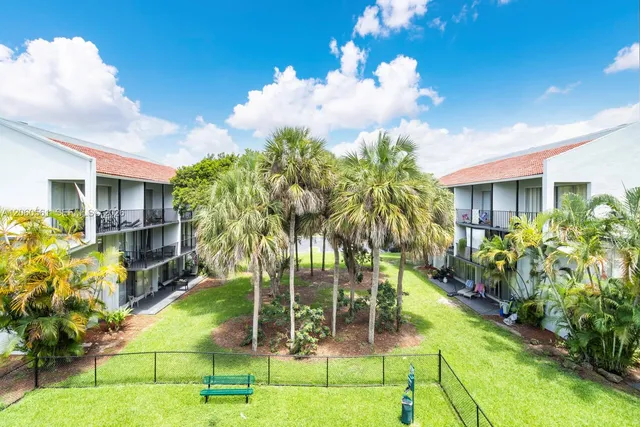2-bedroom rental at 2920 Forest Hills Boulevard #A102, Coral Springs