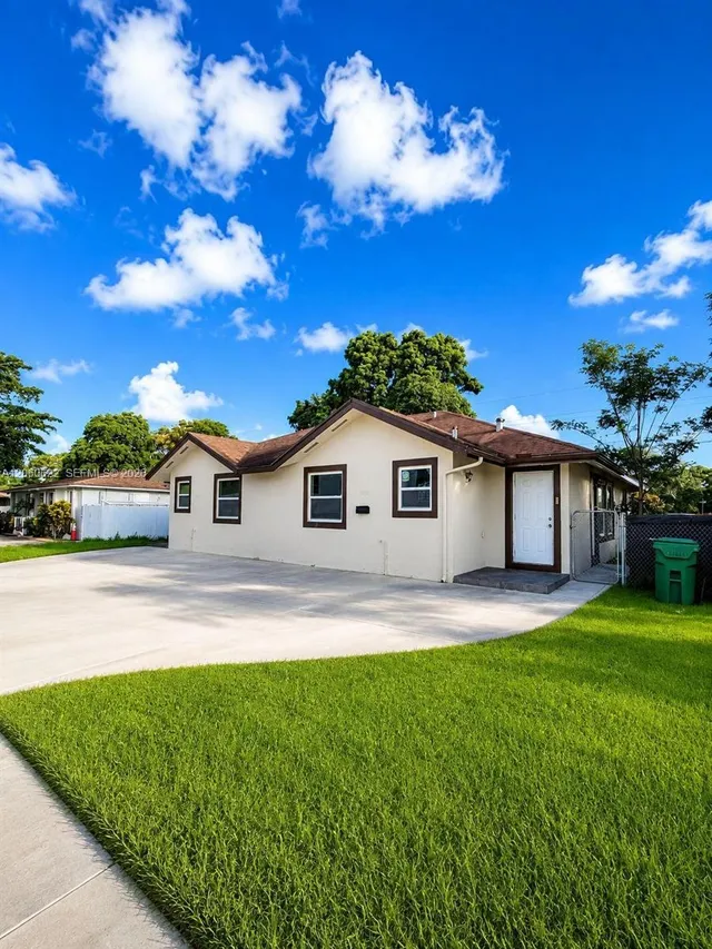 3-bedroom rental at 10501 SW 172nd Street #10501, Miami