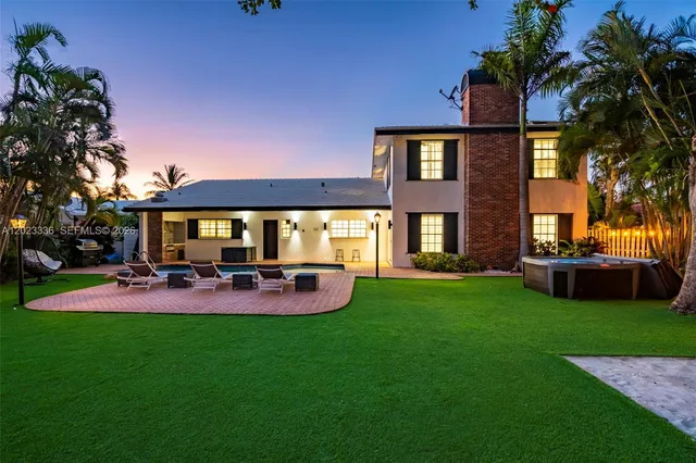 6-bedroom rental at 5440 NE 22nd Avenue, Fort Lauderdale