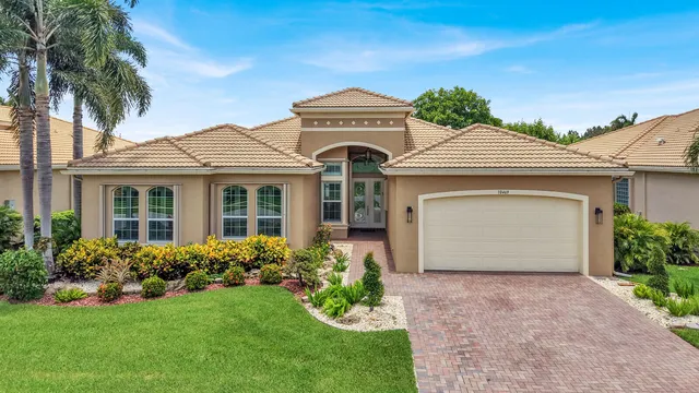 4-bedroom home at 10469 Whitewind Circle, Boynton Beach