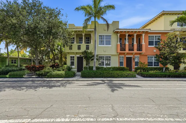 3-bedroom home at 219 N L Street #100, Lake Worth Beach