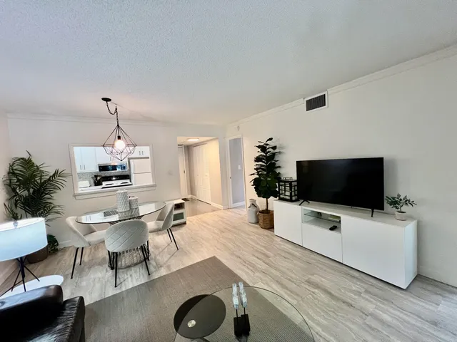 2-bedroom home at 5640 SW 3RD Place #217, Margate
