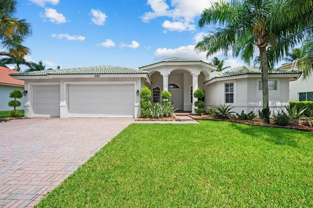 4-bedroom rental at 11727 PARADISE COVE Lane, Wellington