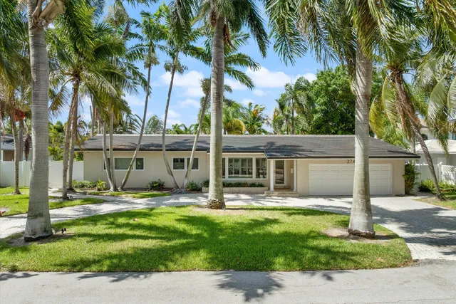 3-bedroom rental at 2740 NE 25th Place, Fort Lauderdale