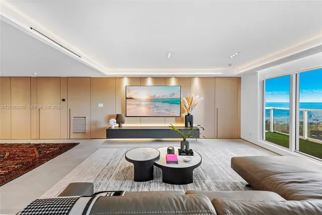 2-bedroom home at 2301 Collins Avenue #1004, Miami Beach