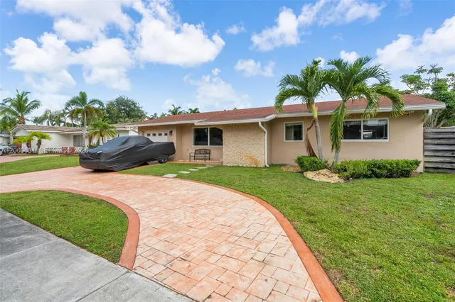 4-bedroom home at 11311 NW 23rd Street, Pembroke Pines