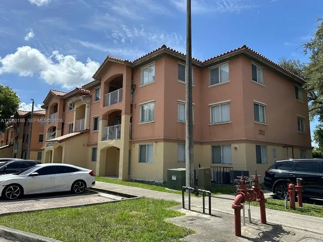 3-bedroom home at 17602 NW 25th Avenue #304, Miami Gardens