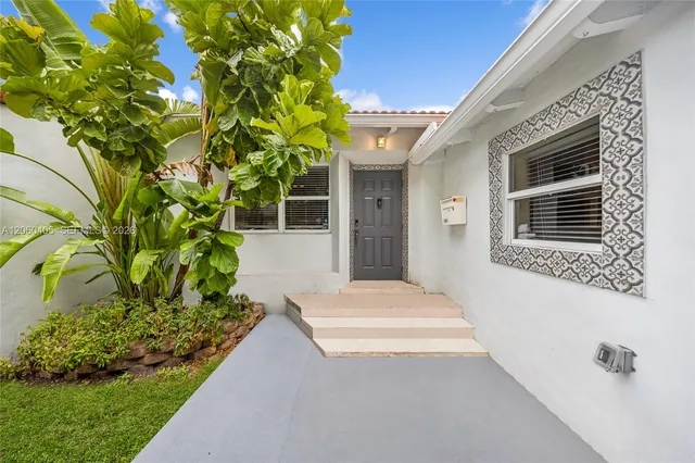 4-bedroom home at 1324 Normandy Drive, Miami Beach