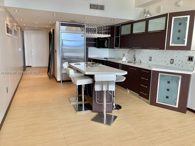 2-bedroom rental at 1800 S Ocean Drive #4406, Hallandale Beach