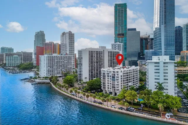 2-bedroom rental at 1440 Brickell Bay Drive #401, Miami