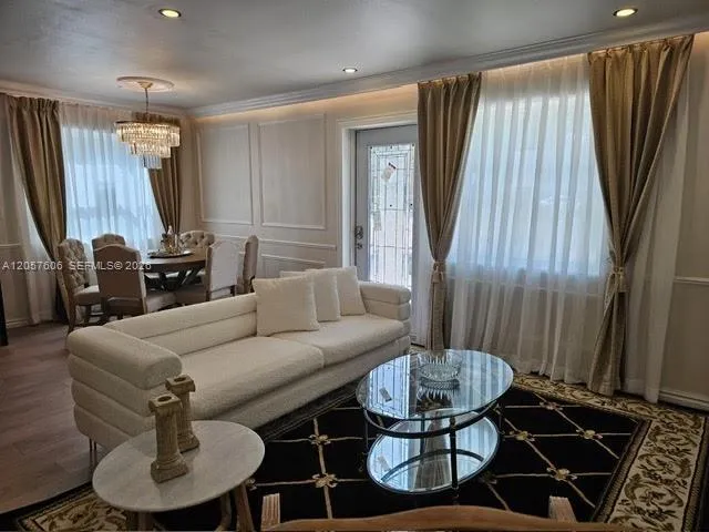 3-bedroom rental at 611 NE 14th Court #611, Fort Lauderdale