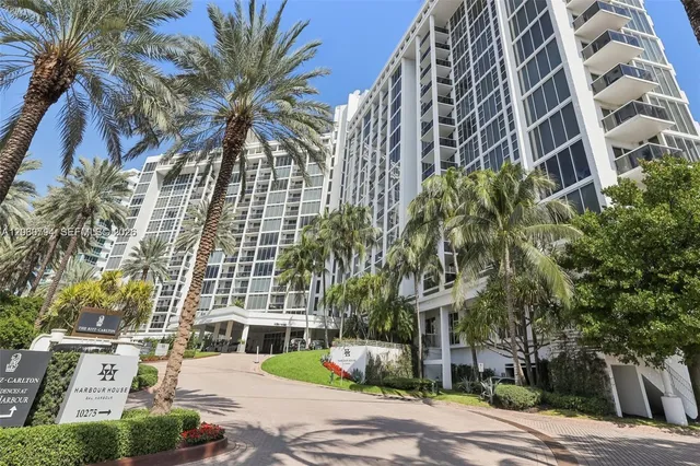2-bedroom rental at 10275 Collins Avenue #1106, Bal Harbour