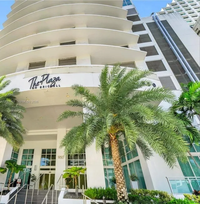 2-bedroom rental at 950 Brickell Bay Drive #2406, Miami