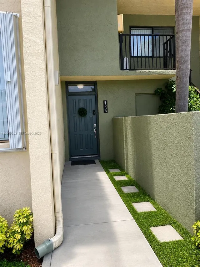 2-bedroom rental at 9568 SW 1st Court #7F, Coral Springs
