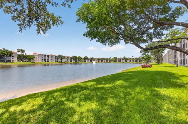 2-bedroom home at 6241 Pointe Regal Circle #108, Delray Beach