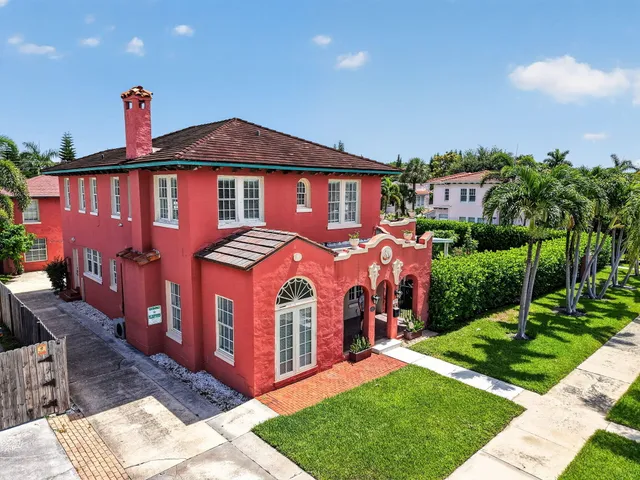 4-bedroom rental at 227 Foresteria Drive, Lake Park