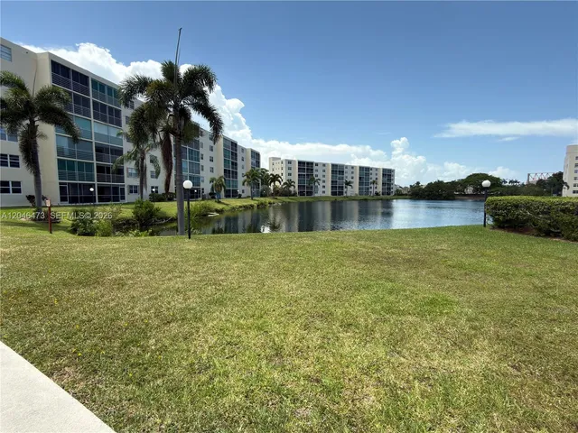 2-bedroom home at 141 SE 3rd Avenue #106, Dania Beach