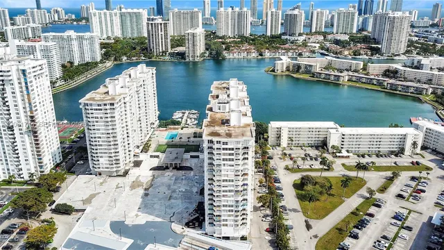2-bedroom home at 18051 Biscayne Boulevard #801, Aventura