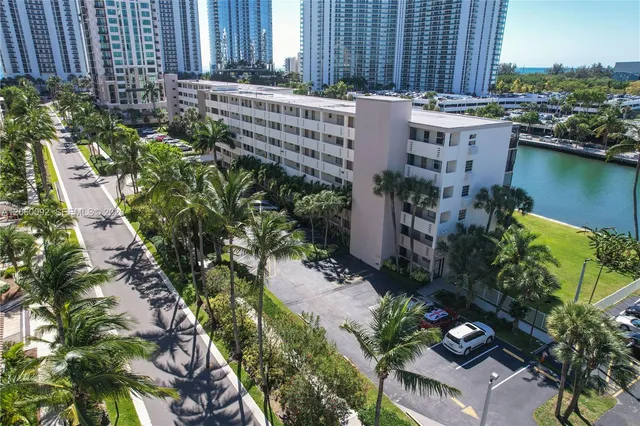 2-bedroom home at 220 Kings Point Drive #211, Sunny Isles Beach