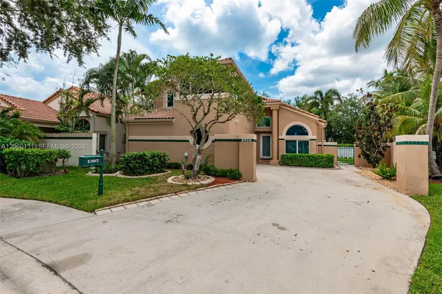 3-bedroom home at 1397 Harbour Side Drive, Weston