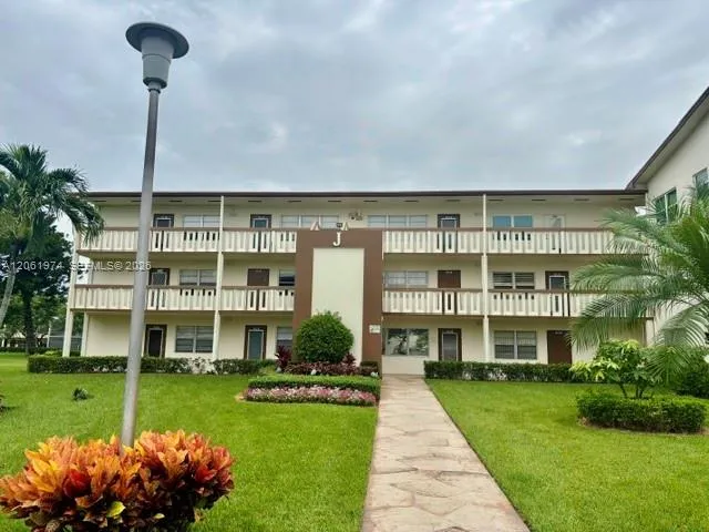 1-bedroom home at 394 Mansfield J #J, Boca Raton