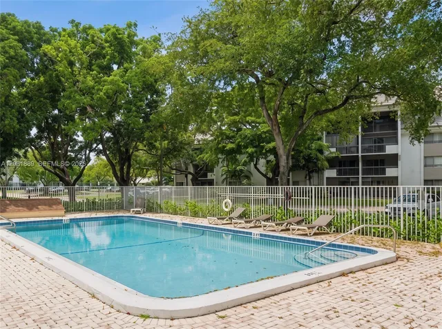 1-bedroom home at 731 N Pine Island Road #102, Plantation