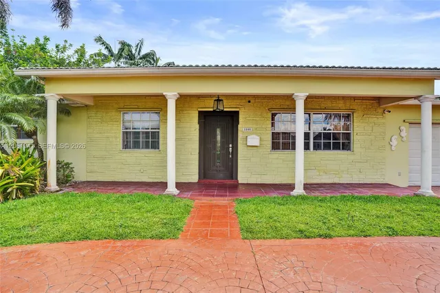 4-bedroom home at 5306 Roosevelt Street, Hollywood