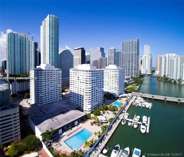 2-bedroom rental at 999 Brickell Bay Drive #1408, Miami