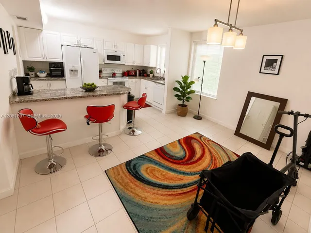 3-bedroom rental at 20381 NE 30th Avenue #1207, Aventura