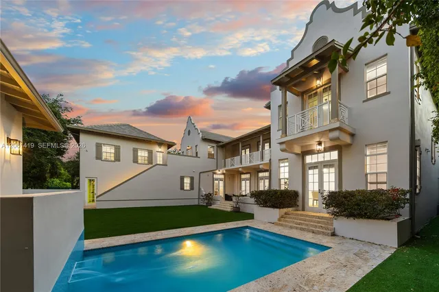 7-bedroom rental at 7745 SW 54th Avenue, Miami