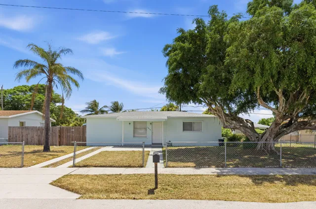 3-bedroom home at 1410 NW 1st Court, Boynton Beach