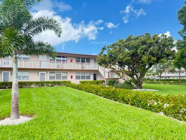 1-bedroom rental at 430 CHATHAM U #430, West Palm Beach