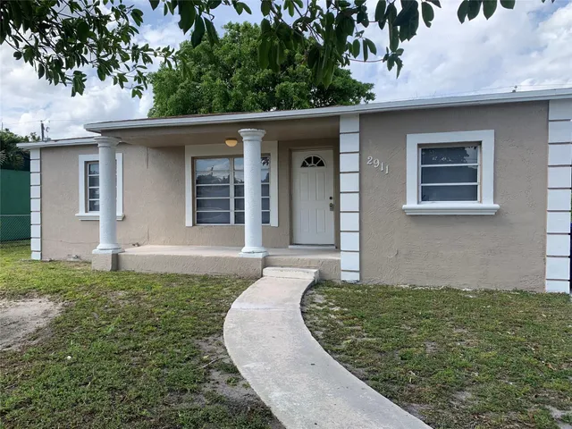 3-bedroom rental at 2911 NW 7TH Street, Pompano Beach