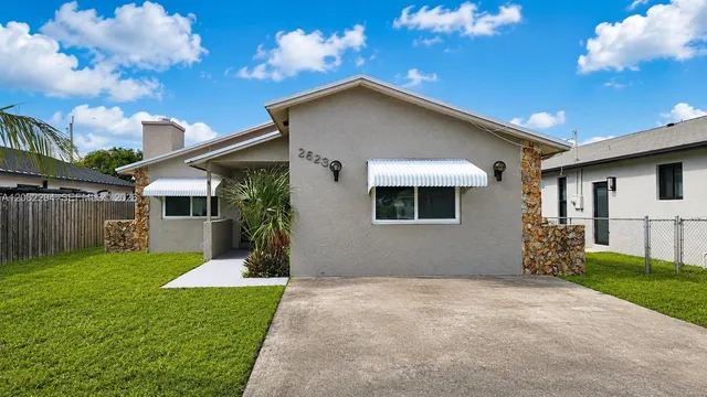 4-bedroom home at 2623 Harding Street, Hollywood