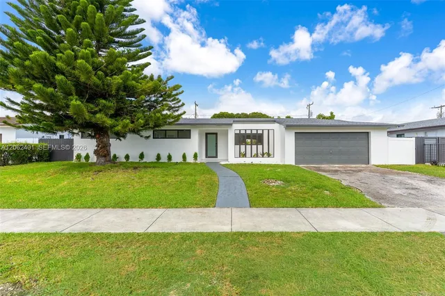 3-bedroom home at 17630 SW 108th Court, Miami