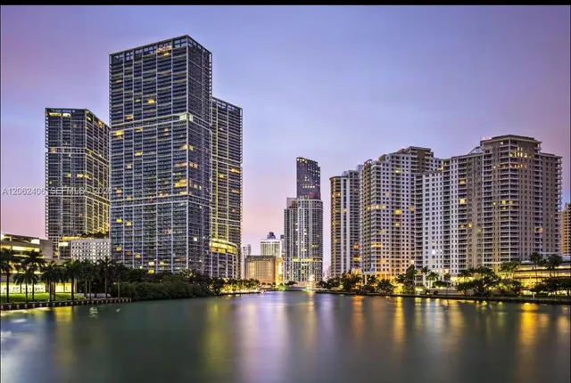 1-bedroom home at 485 Brickell Avenue #4711, Miami