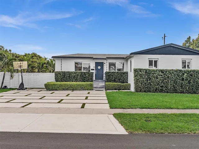 3-bedroom home at 2401 SW 83rd Avenue, Miami