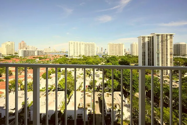 2-bedroom home at 2851 NE 183rd Street #1609E, Aventura