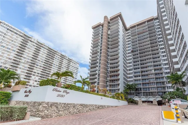 2-bedroom home at 2030 S Ocean Drive #2223, Hallandale Beach